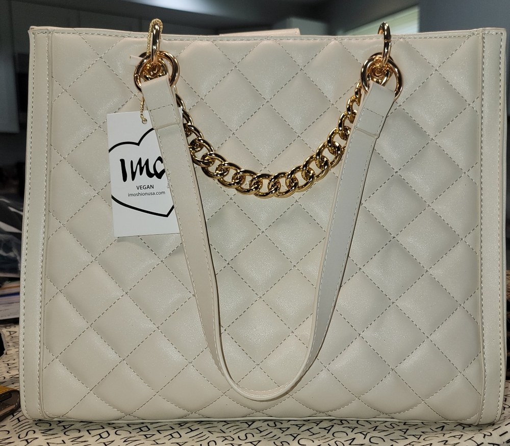COPY - NWT Large Shoulder Boutique Quilted Vegan Hand Bag & Wallet